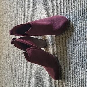 Vince Camuto Rust Booties